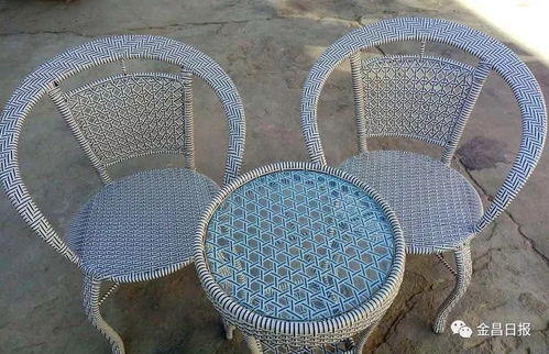 永昌南壩婦女編制生產南方的藤椅 藤桌